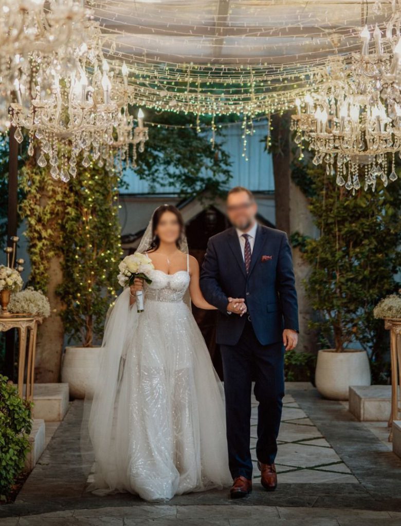عروس شنل، لباس عروس شب نامزدی مجلسی جدید تک دوزی شده از مزون عروس شنل با چهار دهه تجربه